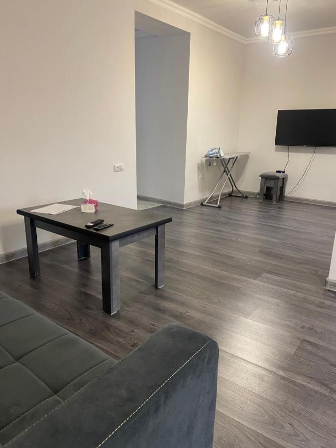 2 Cosy Apartment In Townhouse Near Airport Evn Geghanist  Exterior photo